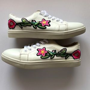 Brash Floral Embroidered Sneakers Size 5